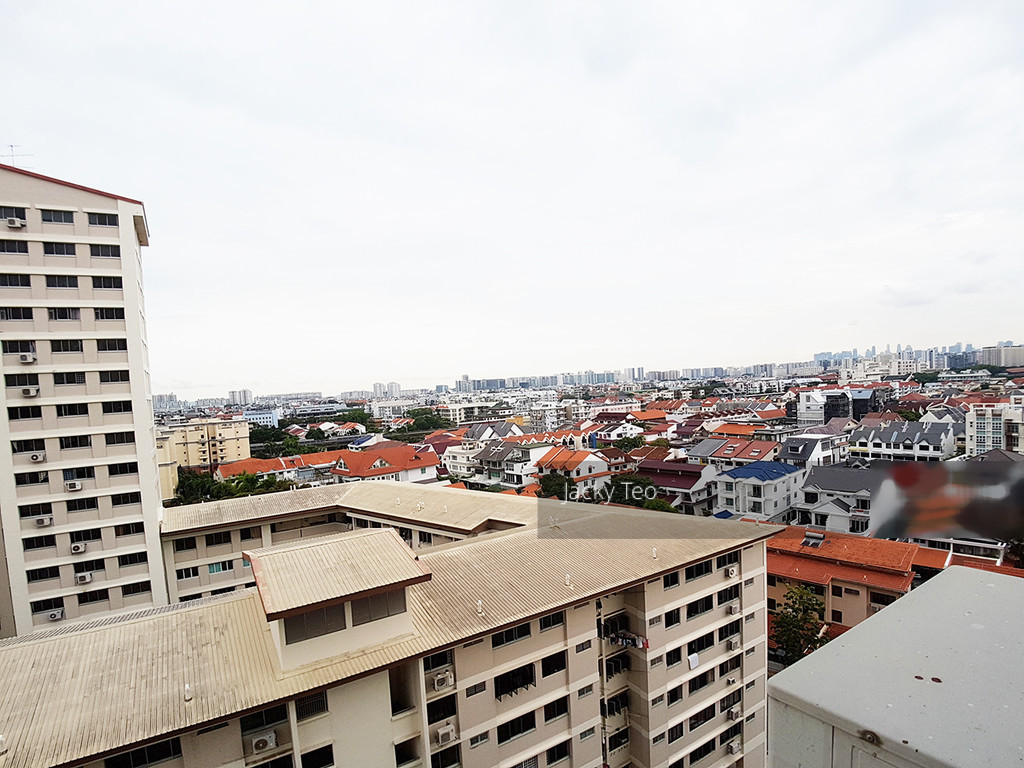 Lengkong Tiga (Bedok), HDB Jumbo #200825762